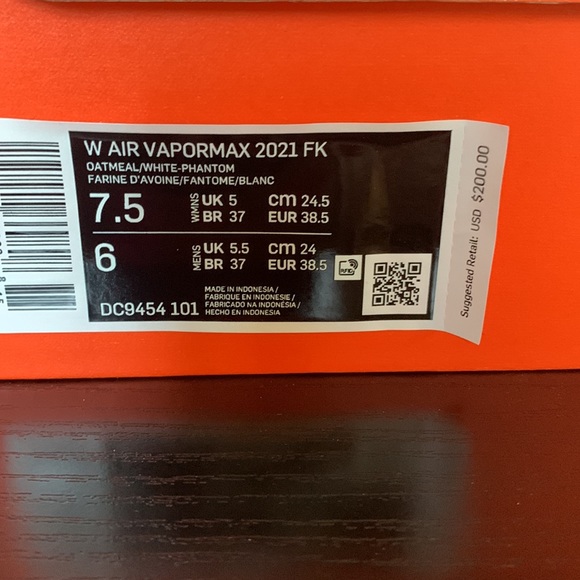 COPY - Nike Air VaporMax 2021 Flyknit Running shoes woman’s size 7.5 - Picture 4 of 12